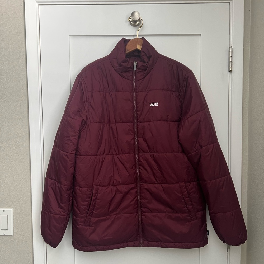 Vans. Men’s puffer coat. Dark red/burgundy color. Medium. Great condition.